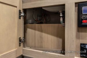 2027 Palomino BackPack SS-550 Pop-Up Truck Camper Interior Image