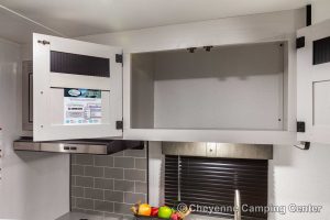 2025 Palomino Puma Ultra Lite 16QBX Small Travel Trailer Interior Image