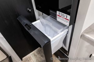 2025 Palomino Puma Ultra Lite 16QBX Small Travel Trailer Interior Image