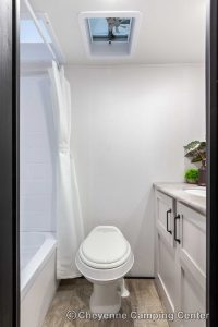 2025 Palomino Puma Ultra Lite 16QBX Small Travel Trailer Interior Image