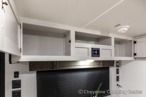 2025 Palomino Puma Ultra Lite 16QBX Small Travel Trailer Interior Image