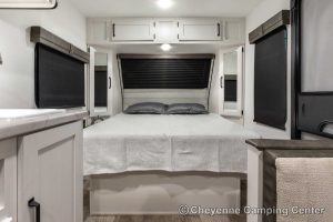 2025 Palomino Puma Ultra Lite 16QBX Small Travel Trailer Interior Image