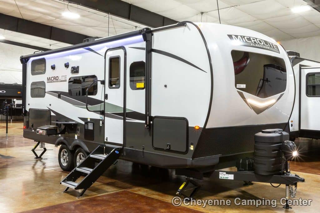 2017 Forest River Flagstaff Micro Lite 25DKS Used Travel Trailer Enterior Image