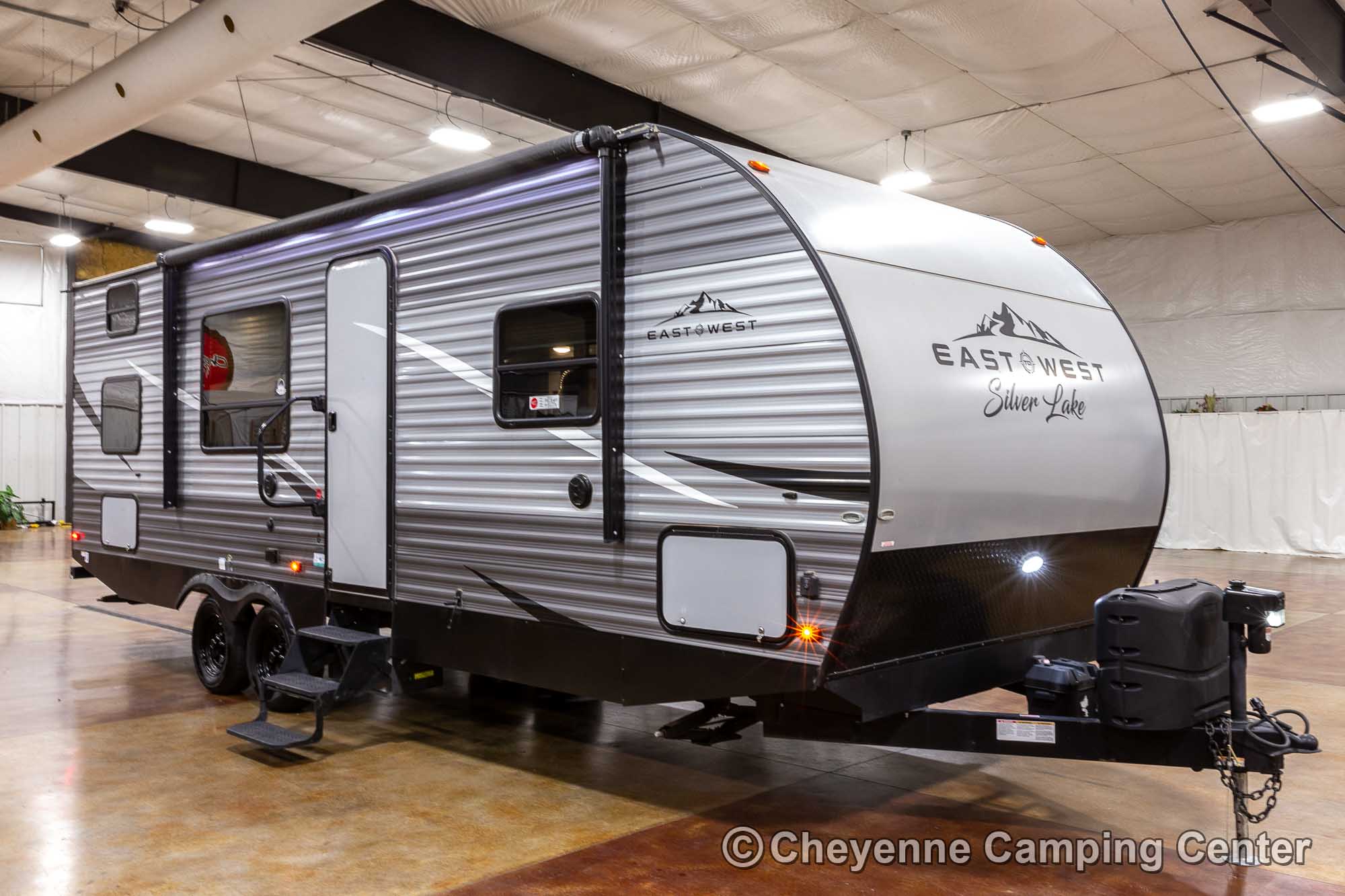 2021 East To West Silver Lake 27KNS Bunkhouse Travel Trailer Enterior Image