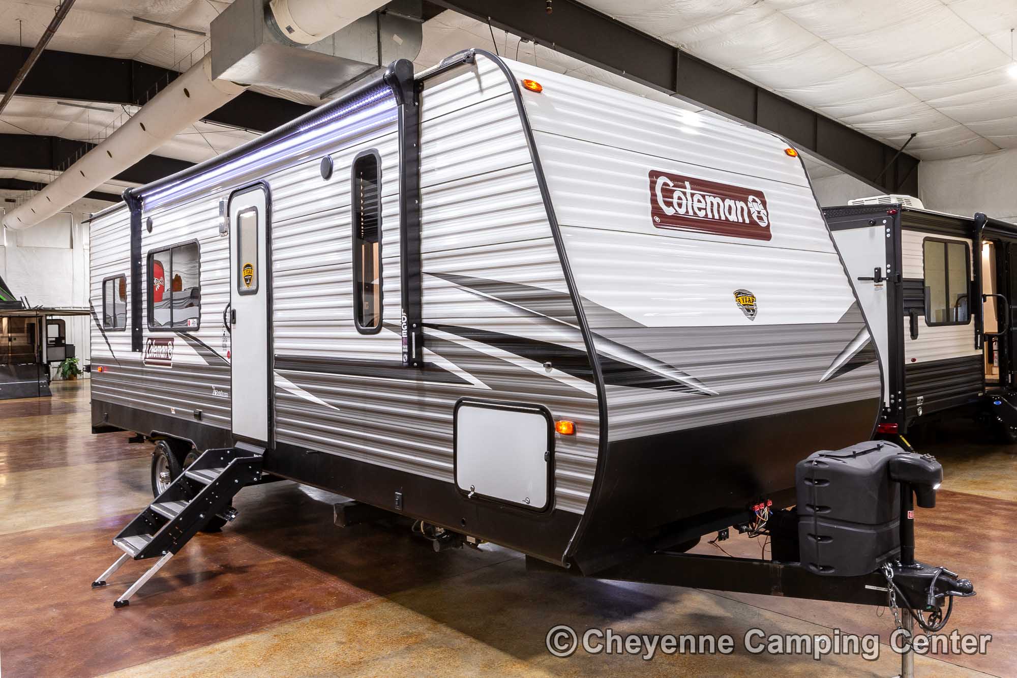 2021 Coleman Lantern 251TQ Toy Hauler Travel Trailer Enterior Image