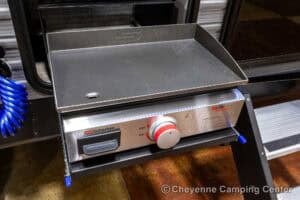 2026 Coachmen Catalina Legacy Edition 243RBS Couples Travel Trailer Exterior Image