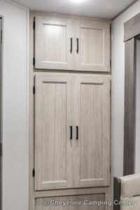 2026 Coachmen Catalina Legacy Edition 243RBS Couples Travel Trailer Interior Image