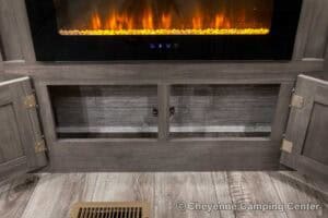 2026 Coachmen Catalina Legacy Edition 243RBS Couples Travel Trailer Interior Image