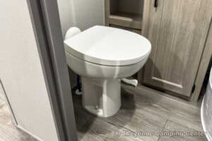 2026 Coachmen Catalina Legacy Edition 343BHTS Bunkhouse Travel Trailer Interior Image