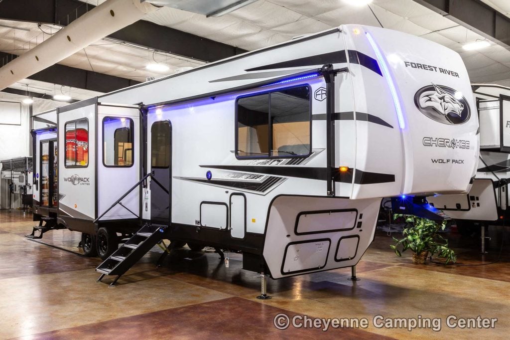 2025 Forest River Cherokee Wolf Pack 290PACK13 Fifth Wheel Toy Hauler Exterior Image