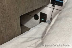 2026 Forest River Cherokee Alpha Wolf 25RB-L Couples Travel Trailer Interior Image