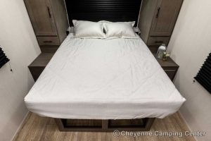 2026 Forest River Cherokee Alpha Wolf 25RB-L Couples Travel Trailer Interior Image