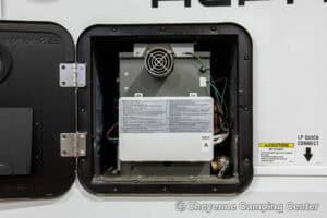 2026 Forest River Cherokee Alpha Wolf 25RB-L Couples Travel Trailer Exterior Image