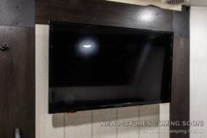 2027 Forest River Cherokee Grey Wolf 27GH Front Kitchen Travel Trailer Interior Image