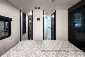 2027 Forest River Cherokee Grey Wolf 27GH Front Kitchen Travel Trailer Interior Image