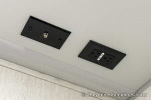 2026 Forest River Cherokee Wolf Pack 25-14 Toy Hauler Travel Trailer Interior Image