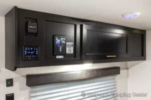 2022 Forest River Cherokee Wolf Pup 16FQ Used Travel trailer Interior Image