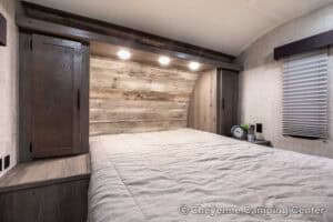 2021 Gulf Stream Enlighten 27BHS Used Bunkhouse Travel Trailer Interior Image