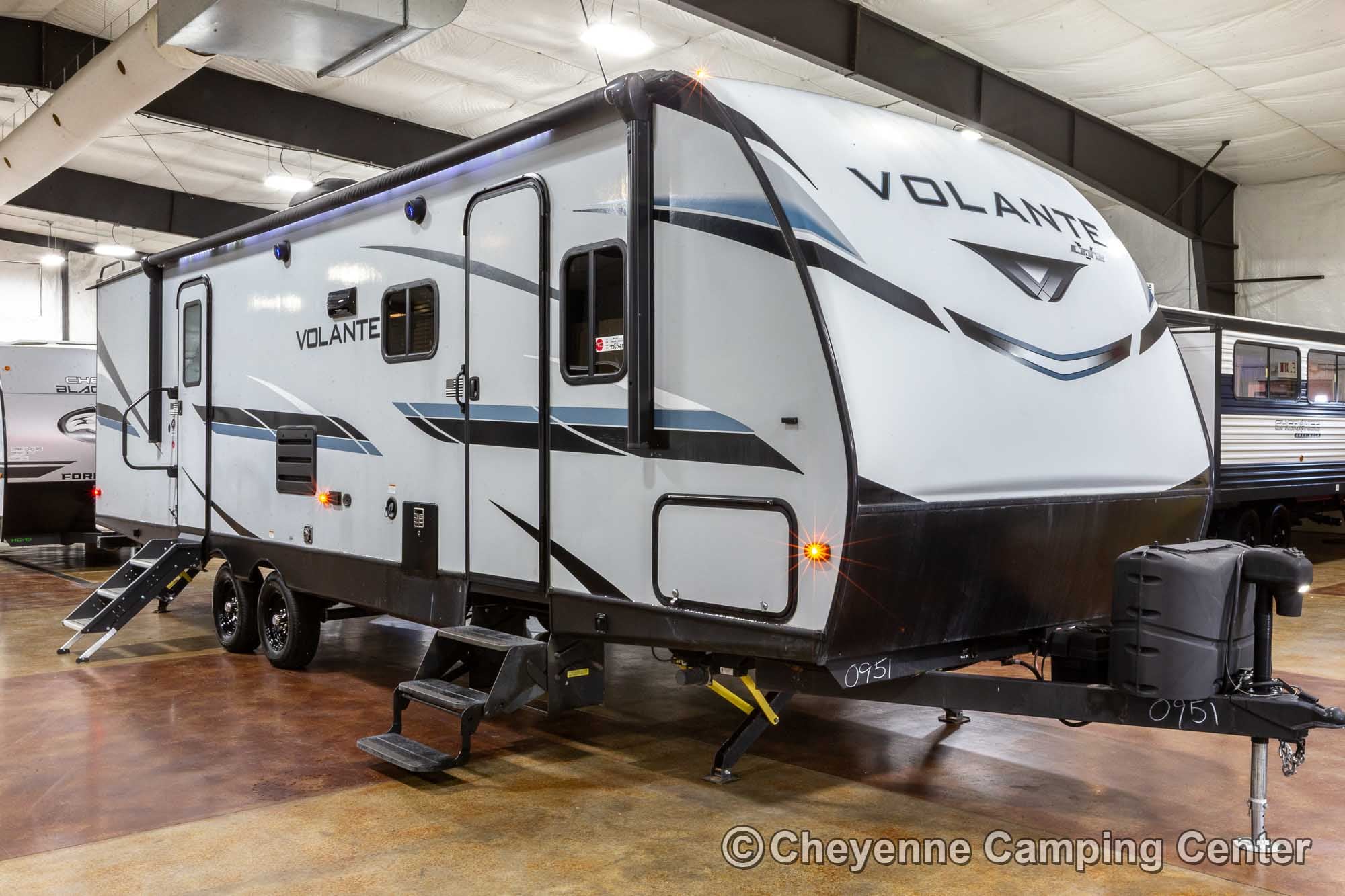 2021 Crossroads Volante Lite 29RB Rear Bathroom Couples Camper Enterior Image