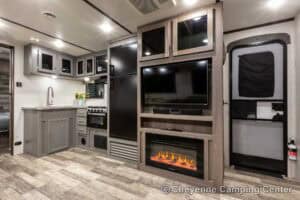 2021 Crossroads Volante Lite 29RB Rear Bathroom Couples Camper Interior Image