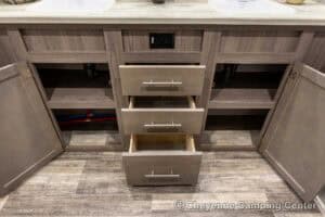 2021 Crossroads Volante Lite 29RB Rear Bathroom Couples Camper Interior Image
