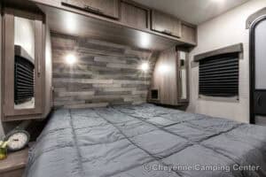 2021 Crossroads Volante Lite 29RB Rear Bathroom Couples Camper Interior Image