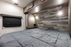 2021 Crossroads Volante Lite 29RB Rear Bathroom Couples Camper Interior Image