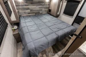 2021 Crossroads Volante Lite 29RB Rear Bathroom Couples Camper Interior Image