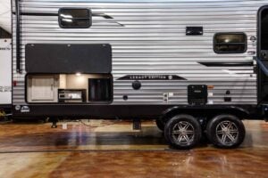 2026 Coachmen Catalina Legacy Edition 293TQBSCK Bunkhouse Travel Trailer Exterior Image