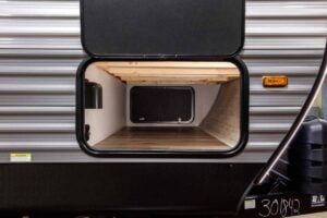 2026 Coachmen Catalina Legacy Edition 293TQBSCK Bunkhouse Travel Trailer Exterior Image