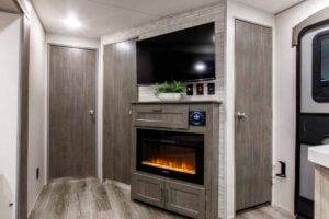 2026 Coachmen Catalina Legacy Edition 293TQBSCK Bunkhouse Travel Trailer Interior Image