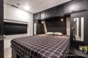 2023 Coachmen Freedom Express Ultra Lite 274RKS Couples Travel Trailer Interior Image