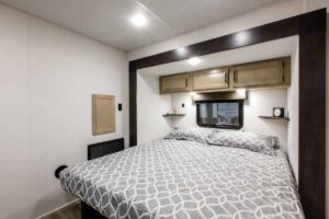 2027 Forest River Cherokee Timberwolf 39JM Destination Trailer Interior Image