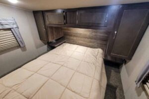 2019 Palomino Puma 286RBSS Used Bunkhouse Fifth Wheel Interior Image