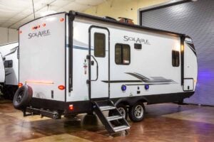 2022 Palomino Solaire Ultra Lite 208SS Couples Camper Exterior Image