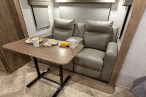 2022 Palomino Solaire Ultra Lite 208SS Couples Camper Interior Image