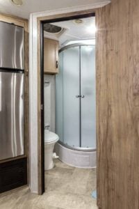 2022 Palomino Solaire Ultra Lite 208SS Couples Camper Interior Image
