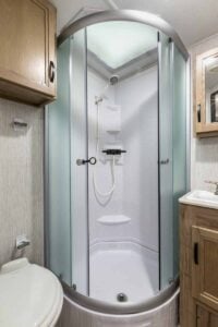 2022 Palomino Solaire Ultra Lite 208SS Couples Camper Interior Image
