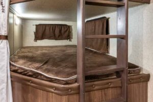 2016 Palomino SolAire Ultra Lite 269BHDSK Bunkhouse Travel Trailer Interior Image
