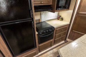 2016 Palomino SolAire Ultra Lite 269BHDSK Bunkhouse Travel Trailer Interior Image